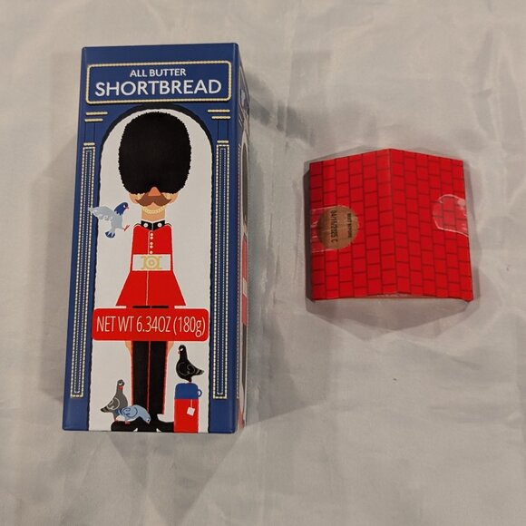 Marks & Spencer M&S English Guard Soldier Shortbread Tin (Target Collab) - Picture 2 of 12